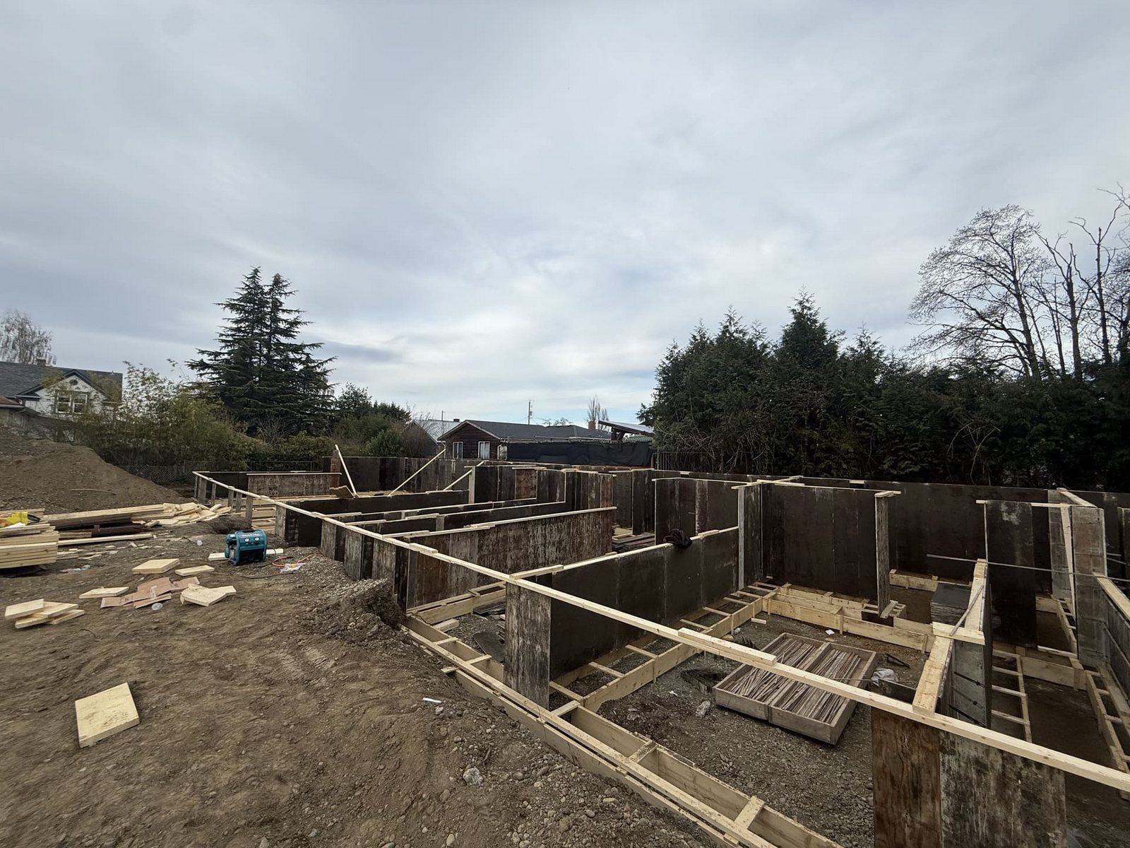 Demolition and foundation work, view 10