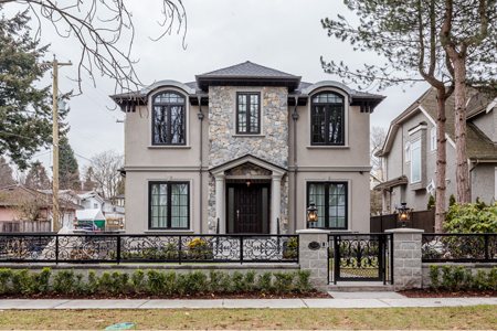West 34th Avenue residence in Vancouver, view 3