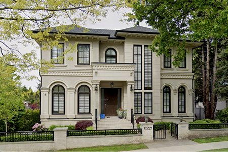 Collingwood Street residence in Vancouver
