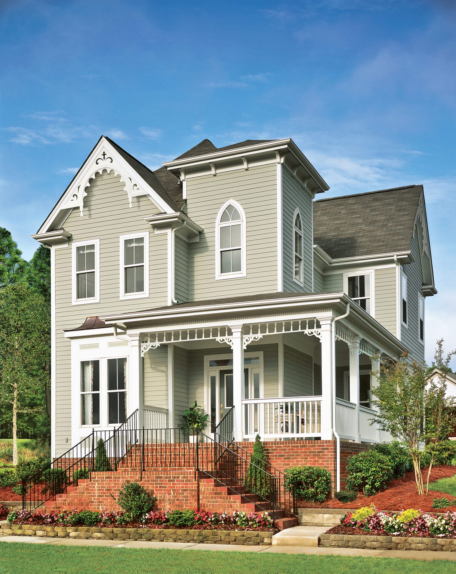 Home with horizontal fibre-cement lap siding